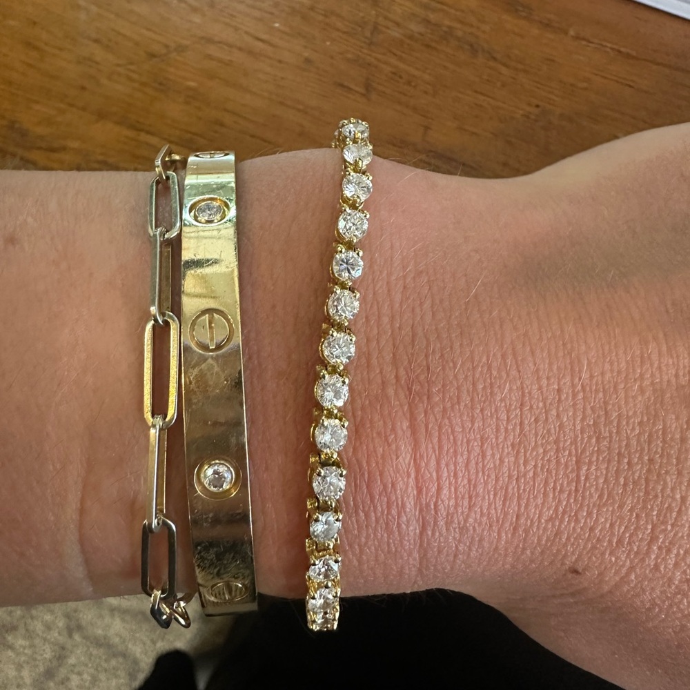 18 karat diamond tennis bracelet